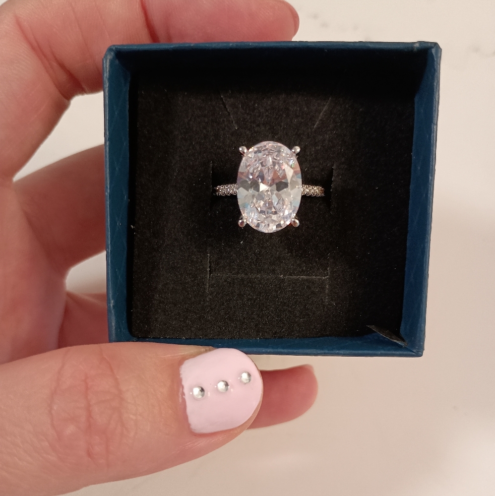 New 2 Carat Moissanite Engagement Ring/ For Every day Ring/ Best Gift - Picture 11 of 13